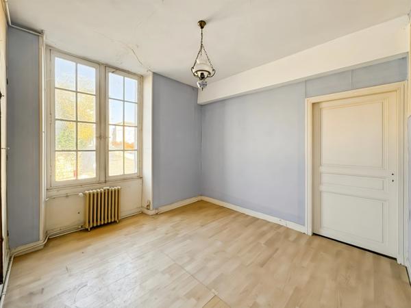 Maison à vendre 6 pièces GONDRIN