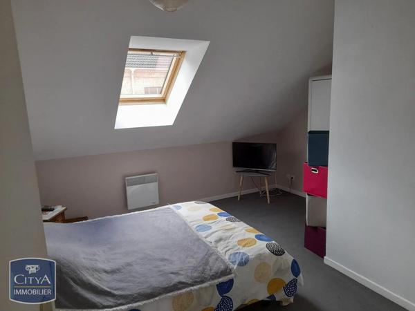 Appartement à louer 3 pièces 76.1m² Calais (62100)