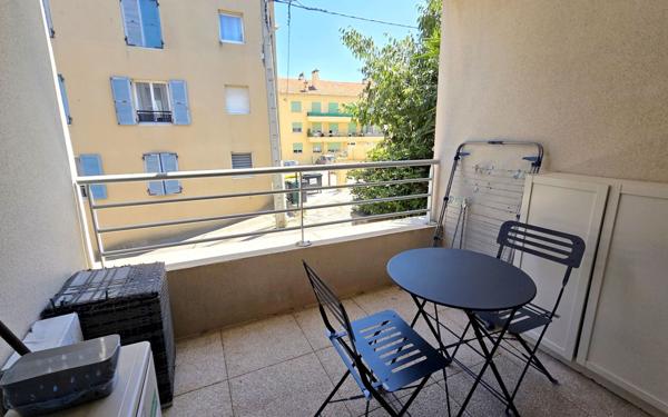 Appartement à vendre    2 pièces • 37 m2 La Seyne-sur-Mer