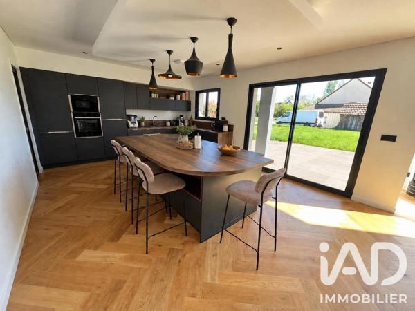 Maison à vendre 5 pièces 178 m² Reuilly