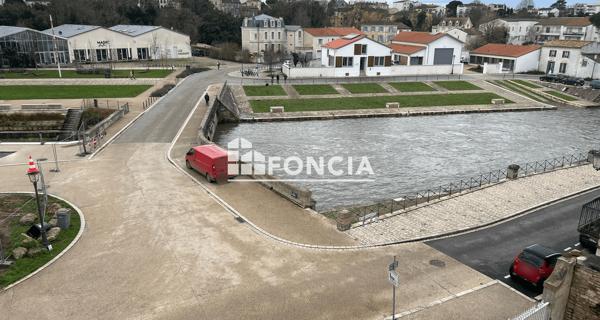 Location Appartement 3 pièces 82.83 m² - Niort 79000