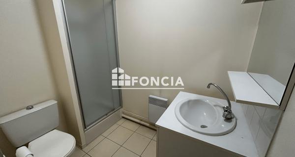 Location Appartement 3 pièces 82.83 m² - Niort 79000