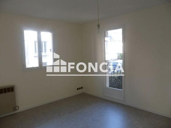 Location Studio 21.93 m² - 92 RUE BASSE Caen 14000