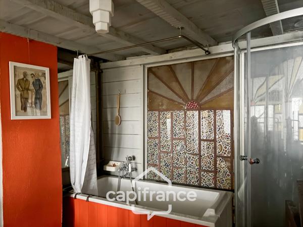 Ancien hôtel particulier de 7 Chambres avec terrasse toit, jardin, salle de cinéma, salle de théâtre, divers salons