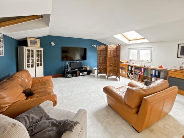 Maison Les Mureaux 7 pièce(s) 313 m2
