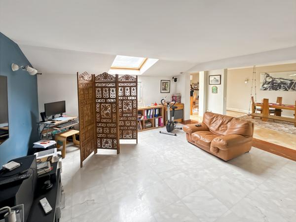 Maison Les Mureaux 7 pièce(s) 313 m2