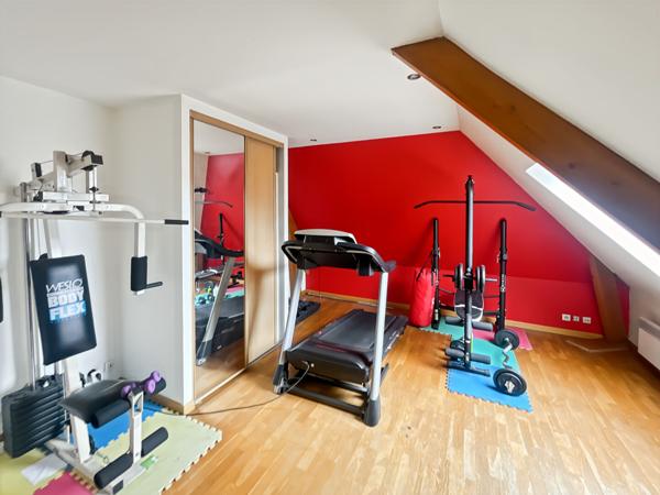 Maison Les Mureaux 7 pièce(s) 313 m2