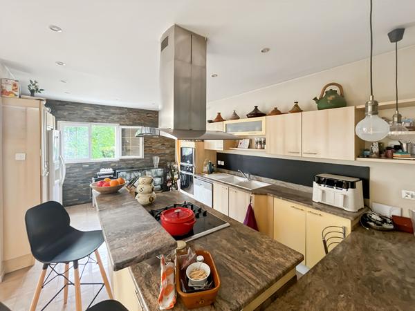 Maison Les Mureaux 7 pièce(s) 313 m2