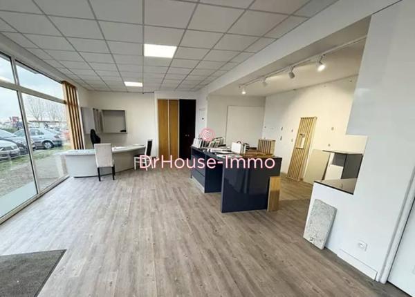 Commerce à vendre 3 pièces de 83 m²