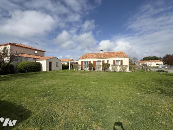 EXCLUSIVITE - SAINT VINCENT SUR JARD- Plain Pied de 135m2+véranda+dépendances- terrain 1258m2