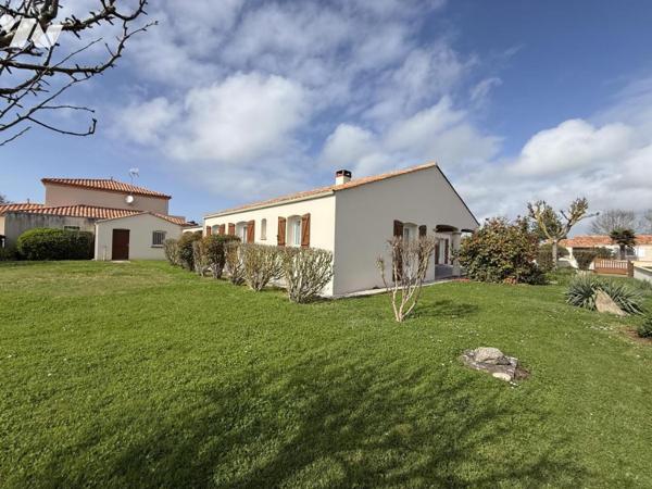 EXCLUSIVITE - SAINT VINCENT SUR JARD- Plain Pied de 135m2+véranda+dépendances- terrain 1258m2
