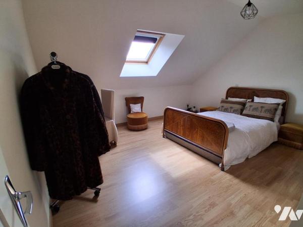 MAISON D'HABITATION DE CARACTERE 5 chambres sur 1463 m² de parc arboré