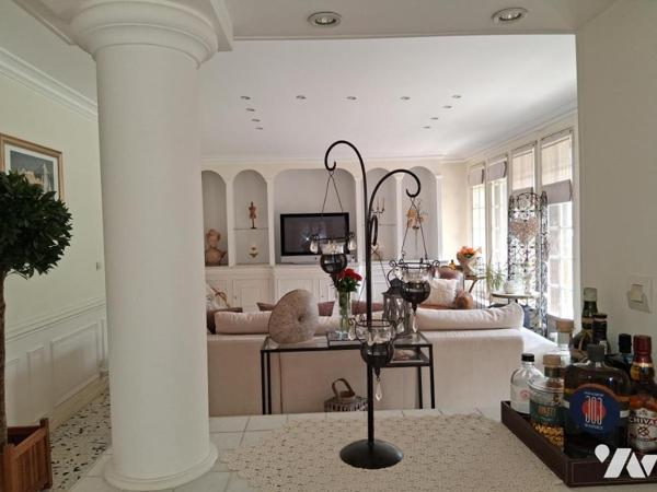 MAISON D'HABITATION DE CARACTERE 5 chambres sur 1463 m² de parc arboré