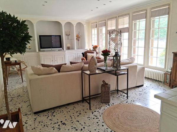 MAISON D'HABITATION DE CARACTERE 5 chambres sur 1463 m² de parc arboré