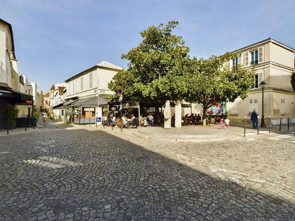 Appartement à vendre 2 pièces 48,70 m² PARIS 20EME ARRONDISSEMENT (75) en excellent état au sein d'une résidence standing