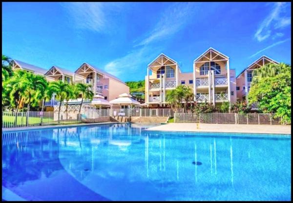 LE DIAMANT (972) - Baisse de prix Proche Plage Appartement T1 (31m2) + Terrasse - Piscine - Parc - 31 m2 + Terrasse