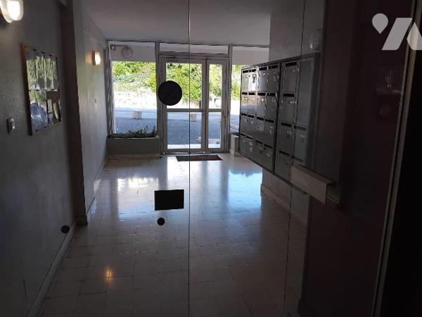 Appartement a Vendre à QUIMPER, en Finistère Sud (29), Secteur Prisé de Kerfeunteun, au premier...