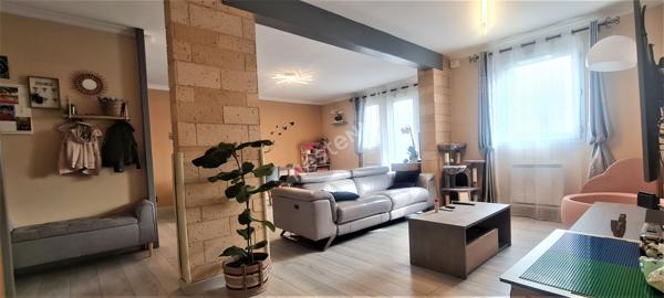 COUP DE COEUR Appartement Livry Gargan Secteur Poudrerie 4 pièce(s) 75.3 m2 avec balcon et place de parking