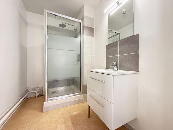 À VENDRE APPARTEMENT 3 PIÈCES