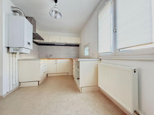 À VENDRE APPARTEMENT 3 PIÈCES