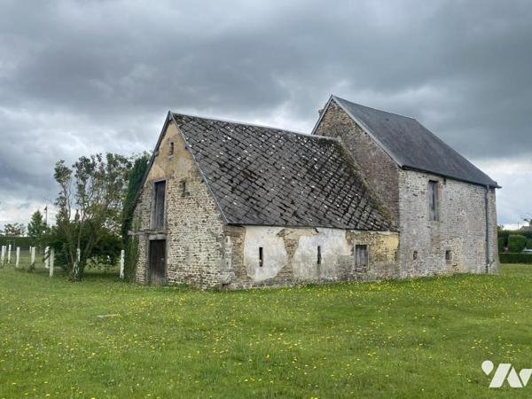 5 KM DE VIRE-NORMANDIE, PRESBYTERE du 15ème Siècle à rénover