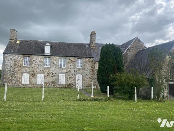 5 KM DE VIRE-NORMANDIE, PRESBYTERE du 15ème Siècle à rénover