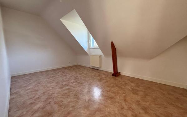 Maison à vendre    6 pièces •  Séné