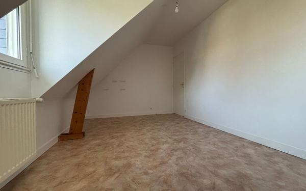 Maison à vendre    6 pièces •  Séné