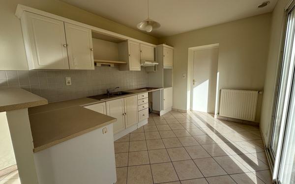 Maison à vendre    6 pièces •  Séné