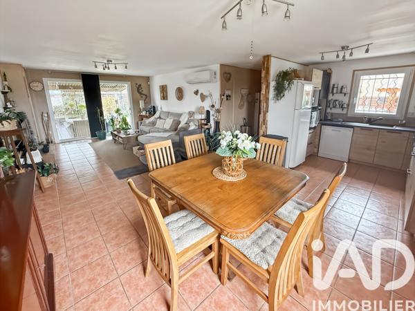 Maison à vendre 6 pièces 150 m² Saint-Maximin-la-Sainte-Baume