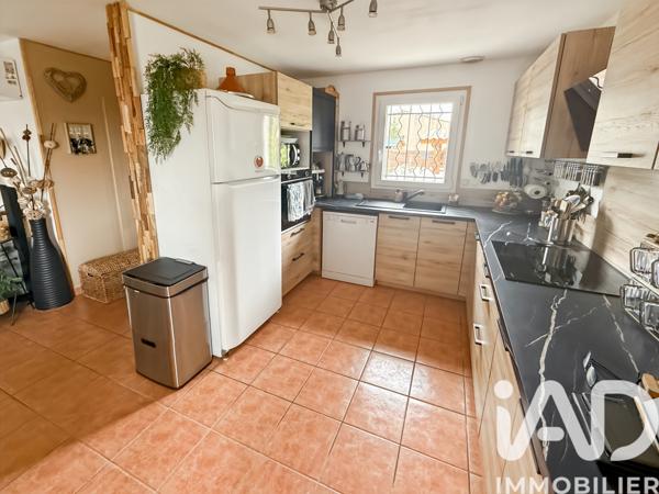 Maison à vendre 6 pièces 150 m² Saint-Maximin-la-Sainte-Baume