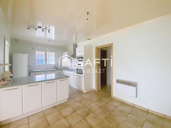 Pavillon de plain-pied avec 2 chambres et garage