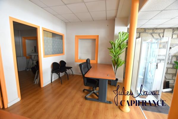 Dpt Finistère (29), à vendre ROSPORDEN Local commercial 57 m²