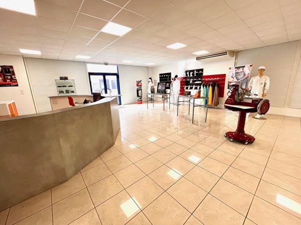 Local commercial Augny 450m2