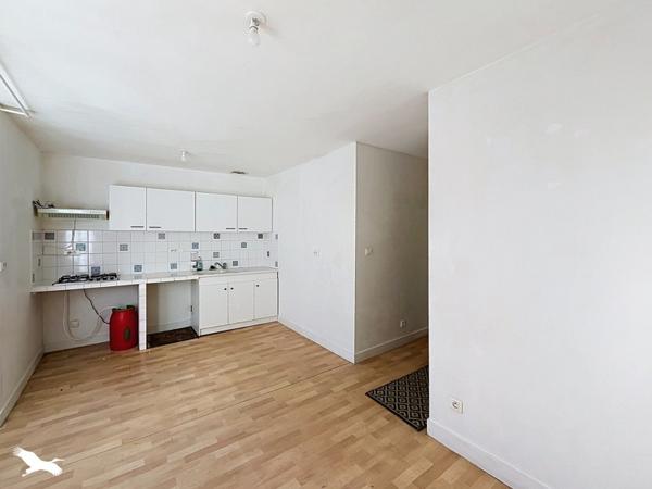 Appartement à vendre 98 280 € Blanzac-Porcheresse 5 p 120 m² DPE D