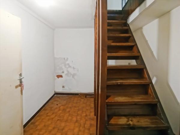 Vente                                                      Maison de village
                        
                     4 pièces                                         à Montpellier