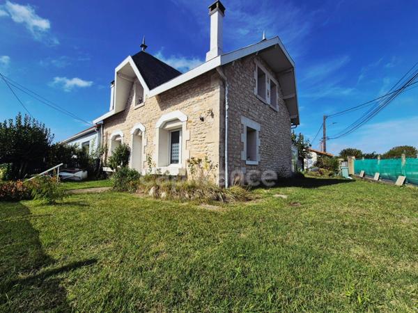 Maison à vendre 5 pièces SAINT GEORGES DE DIDONNE (17) - Terrain de 300m²