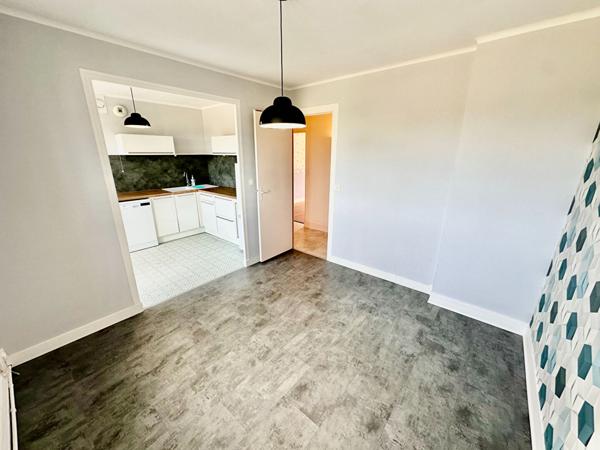 Appartement Laval 4 pièce(s) 84.83 m2 CENTRE VILLE