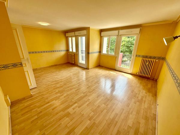 Appartement Laval 4 pièce(s) 84.83 m2 CENTRE VILLE