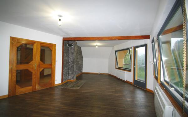 Maison à louer    3 pièces • 104 m2 Plaine