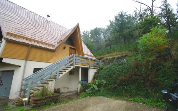 Maison à louer    3 pièces • 104 m2 Plaine