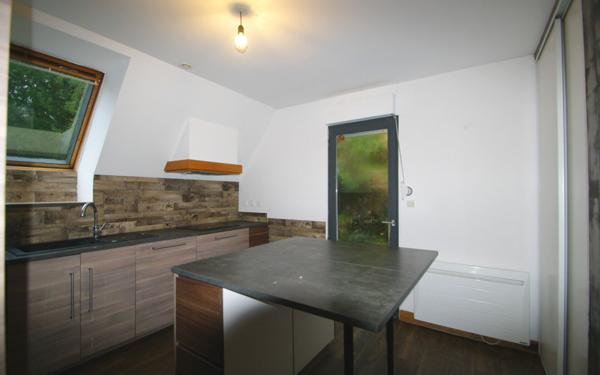 Maison à louer    3 pièces • 104 m2 Plaine