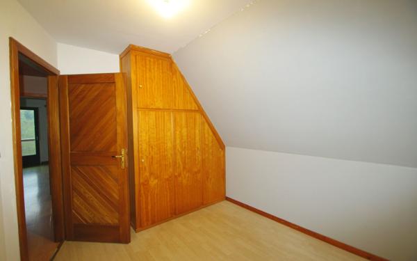 Maison à louer    3 pièces • 104 m2 Plaine