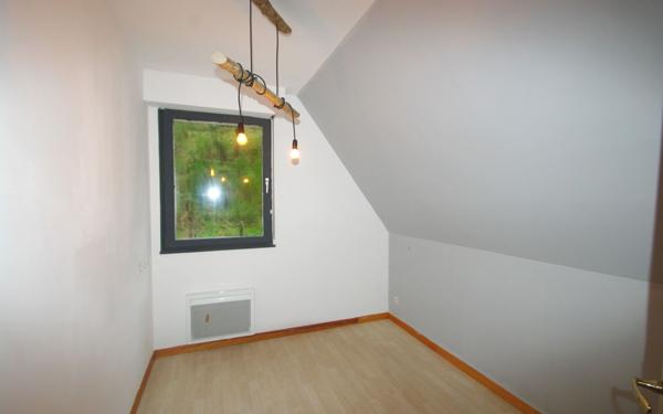 Maison à louer    3 pièces • 104 m2 Plaine