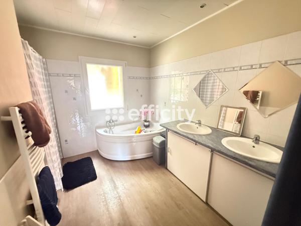 Maison
         6 pièces
        - 170 m² Bien prestige 494 900 € *