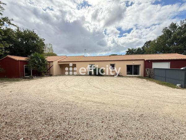 Maison
         6 pièces
        - 170 m² Bien prestige 494 900 € *