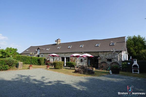 Ensemble de 4 Habitations secteur Javron les Chapelles