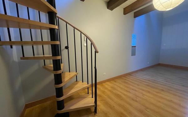 Appartement à louer    2 pièces • 63 m2 Florac