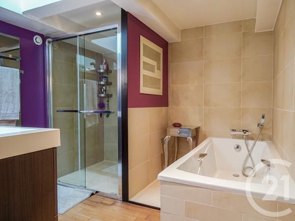 Appartement T4 à vendre  4 pièces - 127,78 m 2   LYON  - 69003