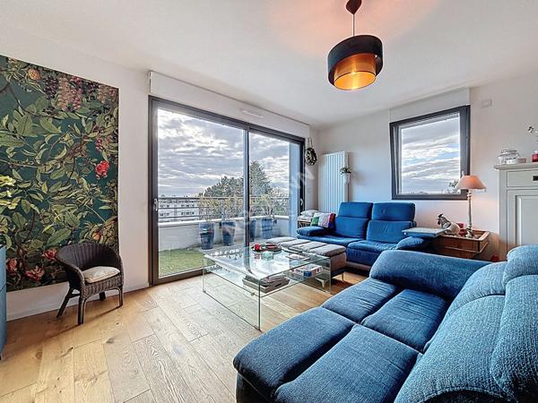DUPLEX Proche Christ-Roi T5 avec 3 chambres- Terrasses, ascenseur, double garage